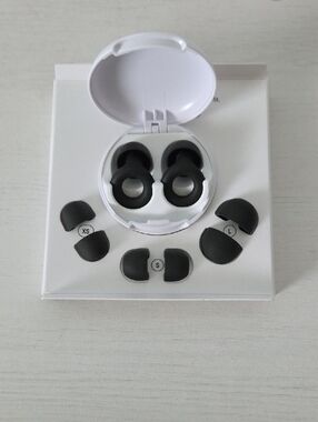 Loop Quiet 2 Earplugs Black Noise Canceling Earbuds